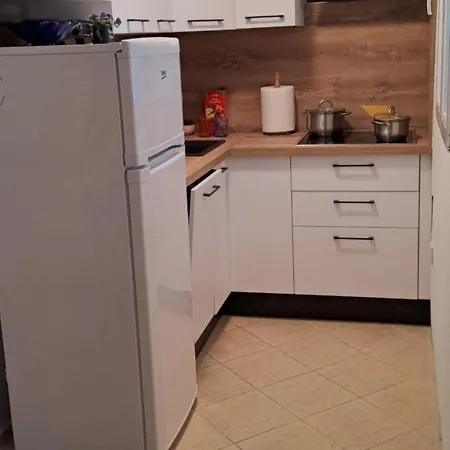 Apartment Apartmani Mersol Nin