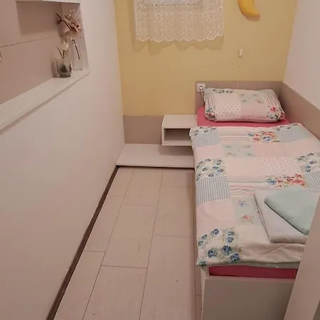 Apartmani Mersol Nin