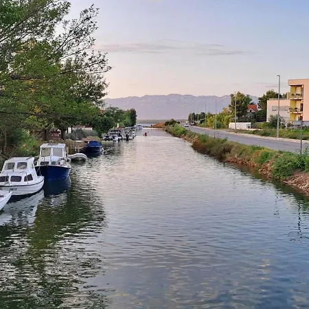 Apartment Apartmani Mersol Nin
